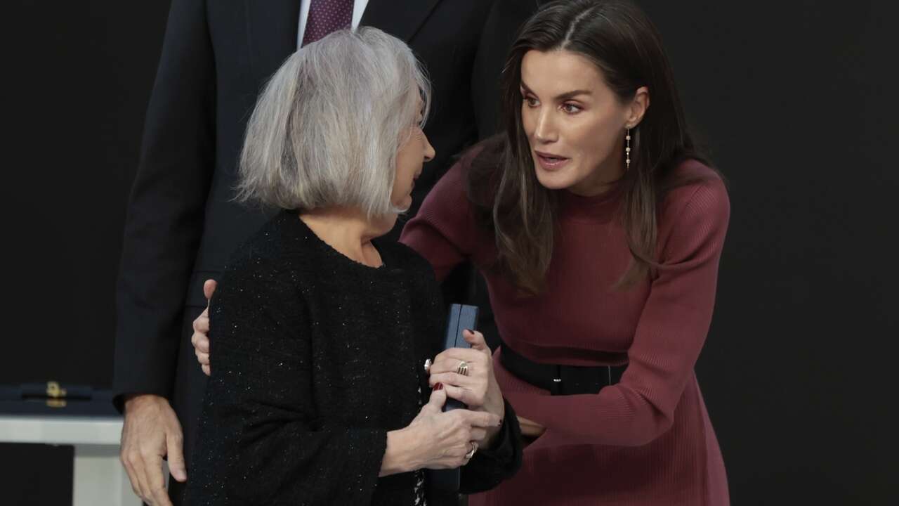 Esta es la nueva marca de joyas valenciana (afectada por la DANA) que la Reina Letizia acaba de estrenar en Sevilla