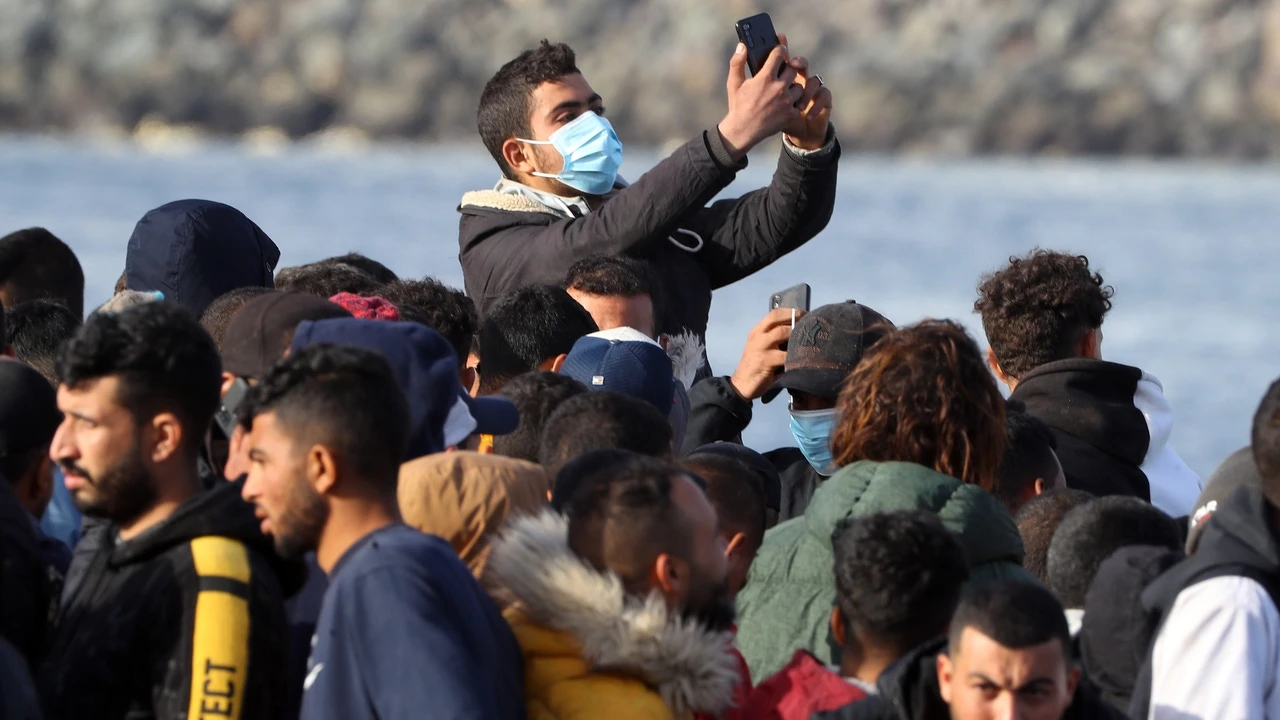 Policías exigen a Sánchez acuerdos para devolver migrantes a Marruecos, Argelia o Senegal