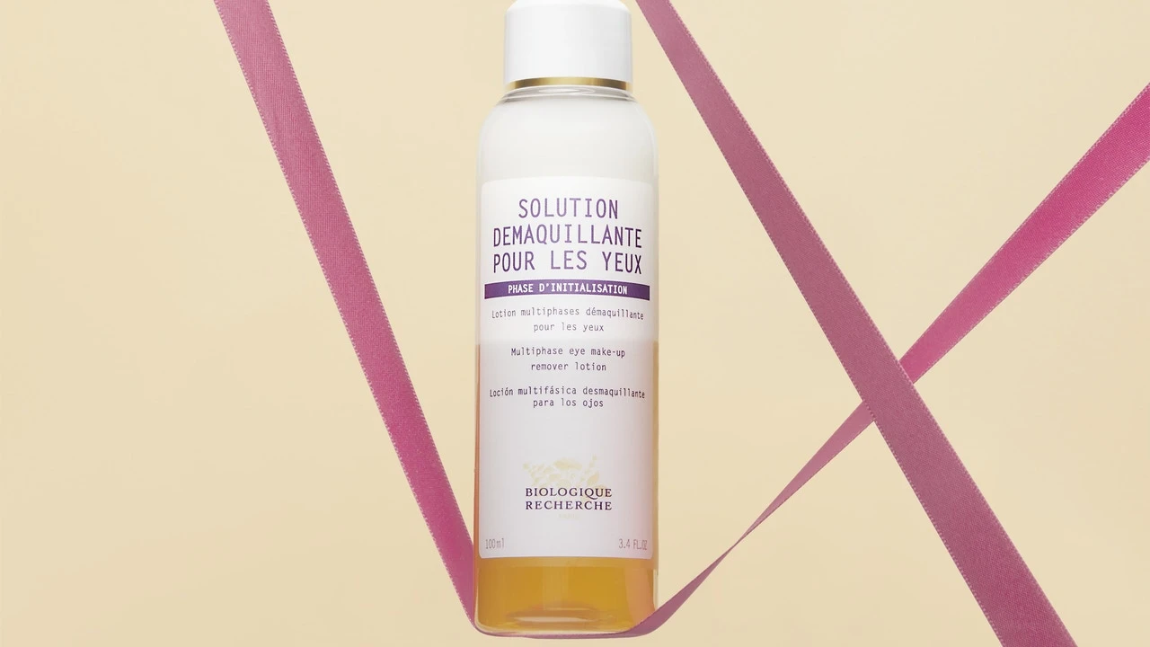 De ojos a rostro: transforma tu rutina con Solution Dérmaquillante