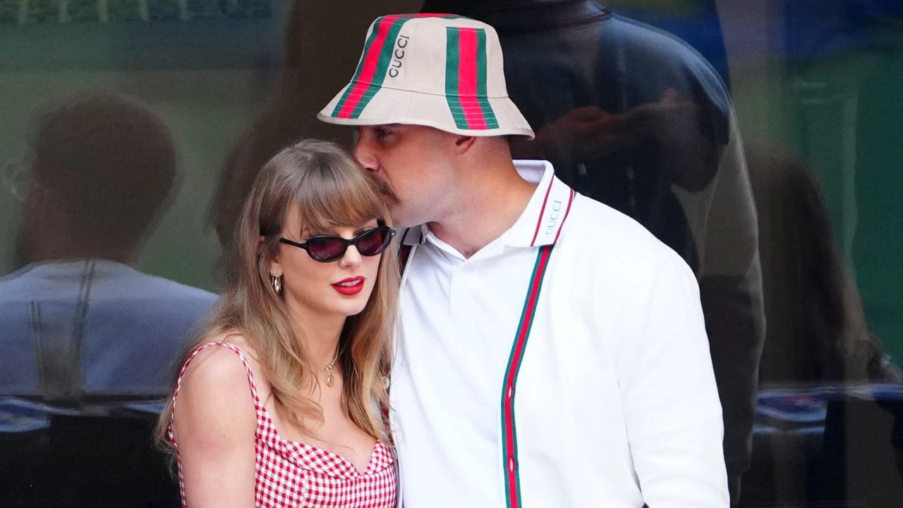 Taylor Swift se casa: todos los detalles de su anillo de compromiso de estilo vintage y diseñado por Travis Kelce