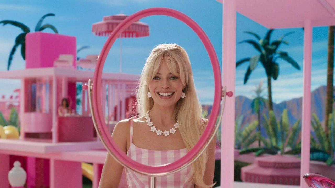 Un tertuliano de 'El Chiringuinto' estalla en redes tras la emisión de 'Barbie' en RTVE: 
