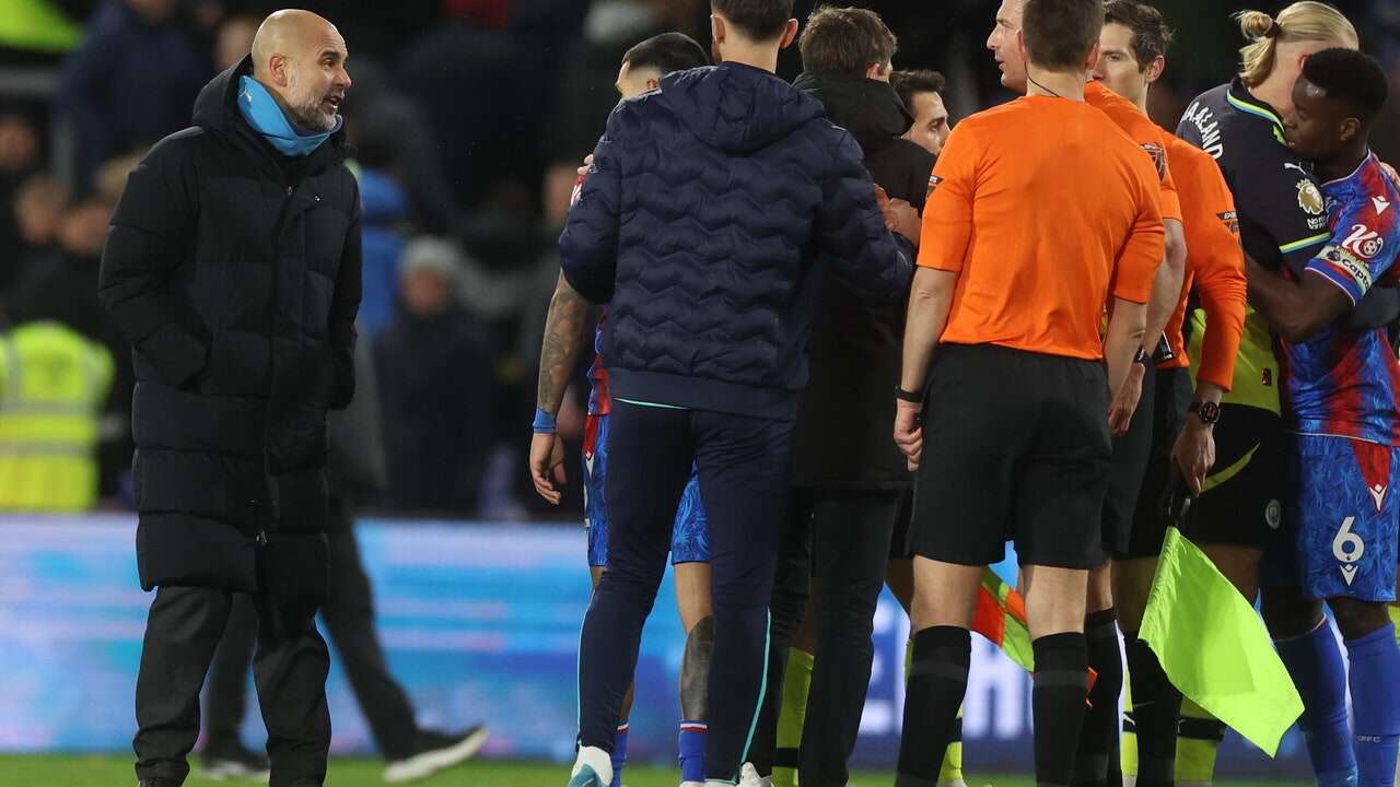 Tremendo enfado de Guardiola en otra tarde negra del City