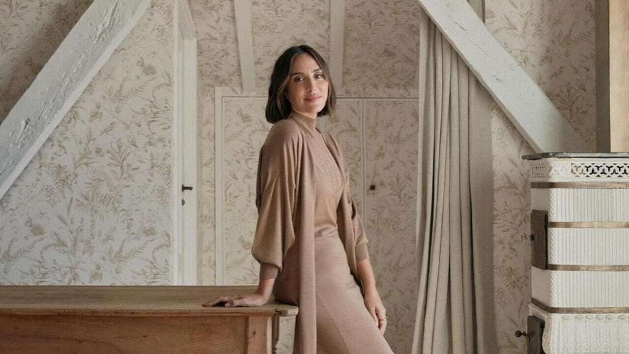 El look más calentito de cashmere de Tamara Falcó es el que se lleva con los zuecos más pijos y le va a copiar hasta Isabel Preysler