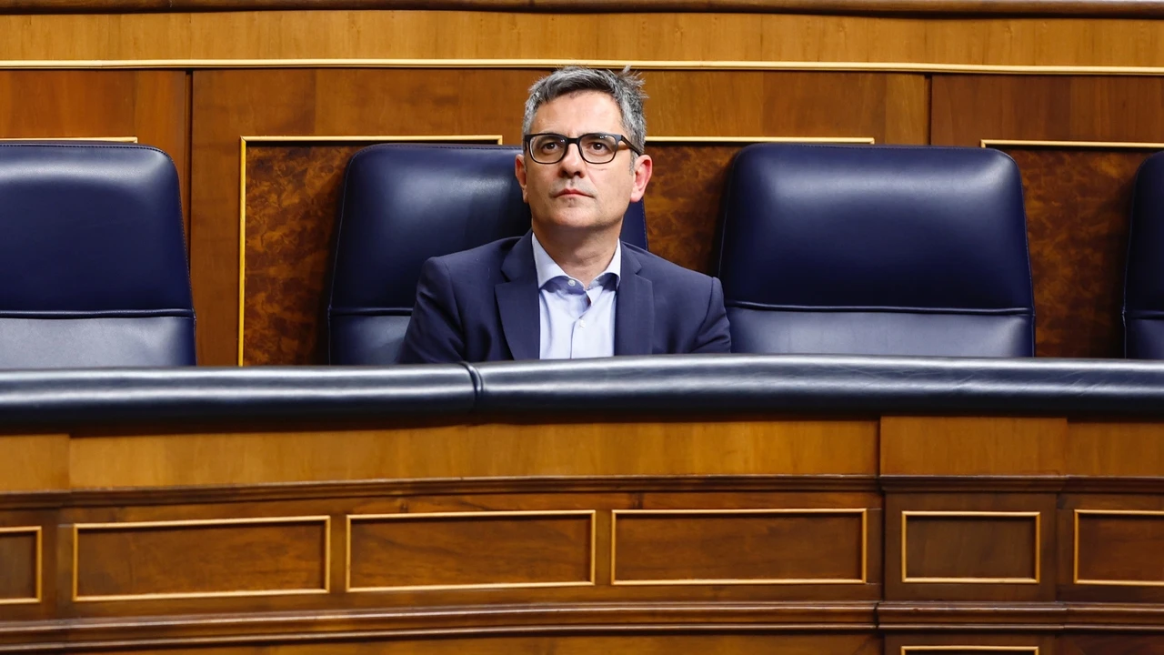 De ministro «jefazo» a un bombero sin agua