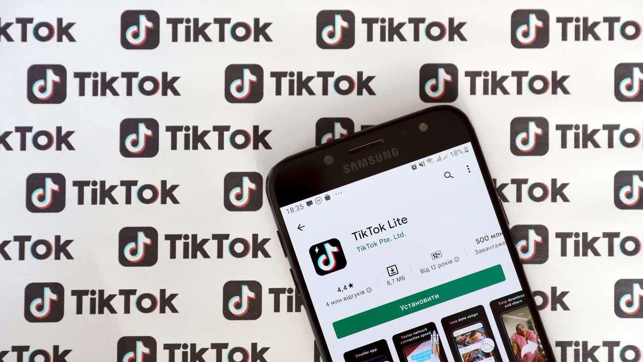 Nueva alerta de seguridad: vídeos de TikTok generados por IA para robar información