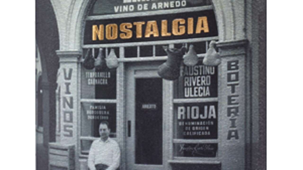 Faustino Rivero Ulecia presenta Nostalgia