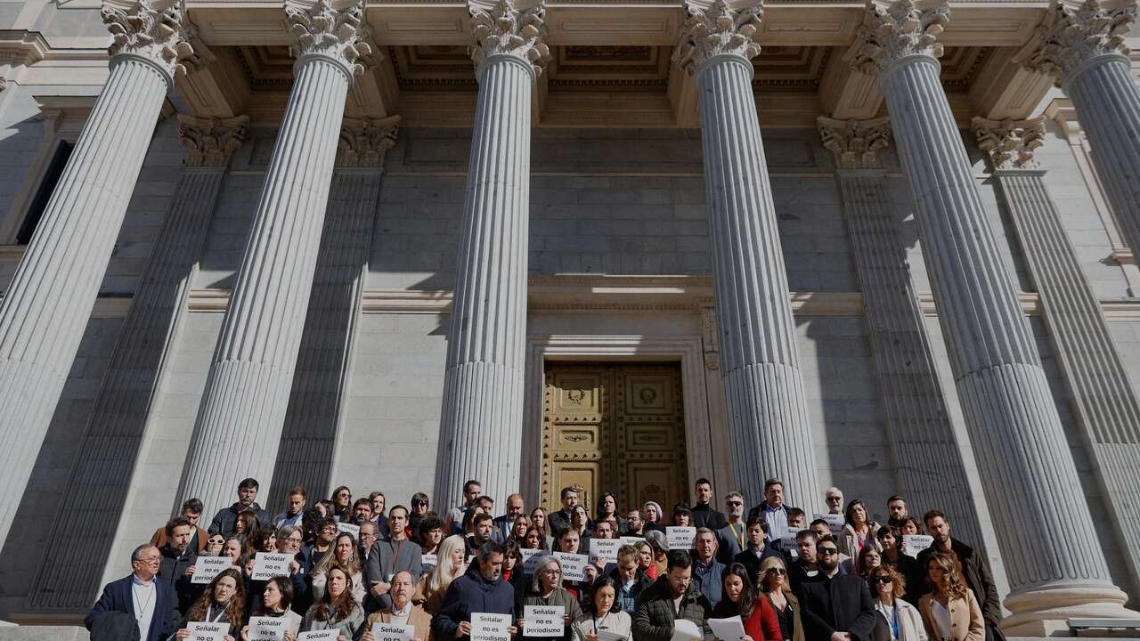 Los periodistas se plantan contra las personas 