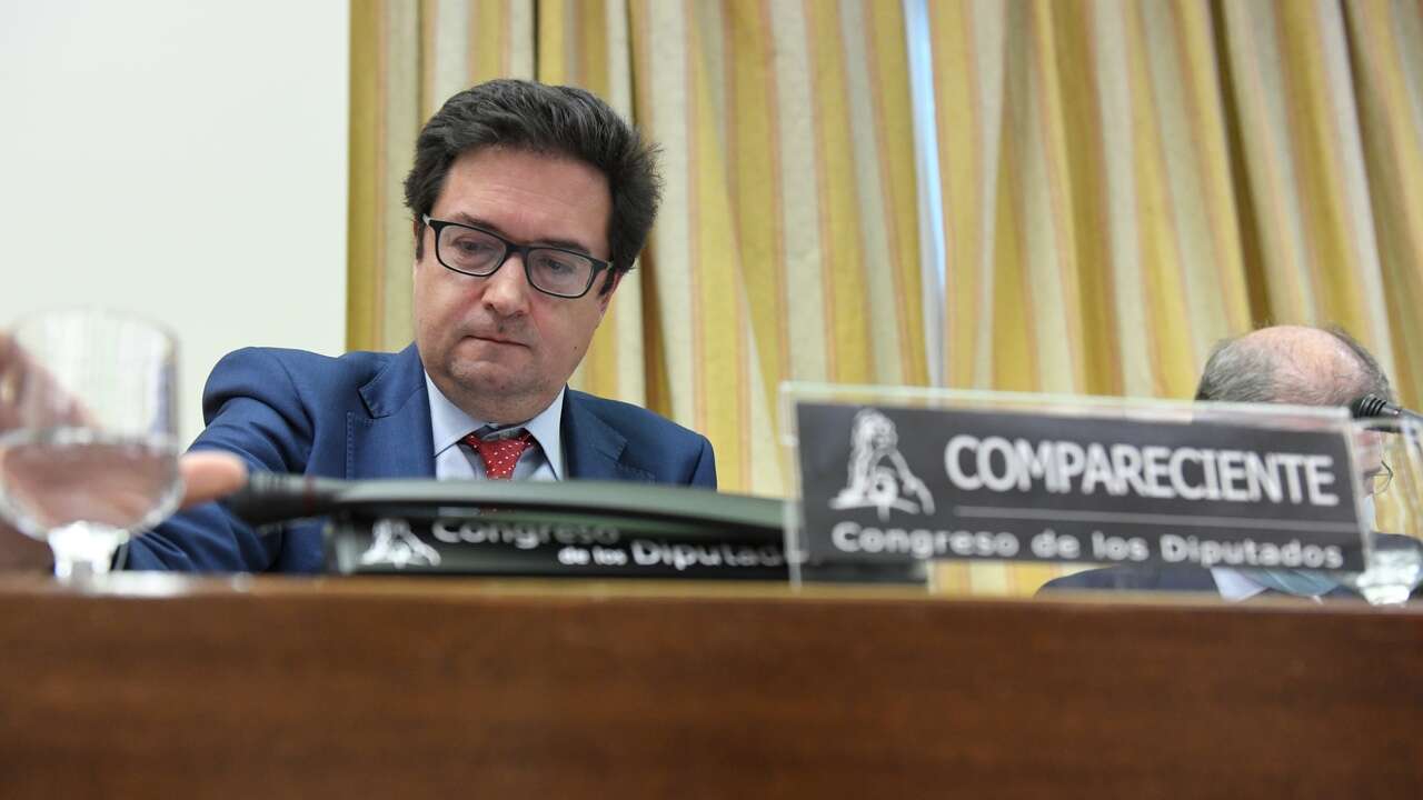 Óscar López fracasa pese a que se comprometió por escrito ante el Congreso a poner los medios para salvar Muface