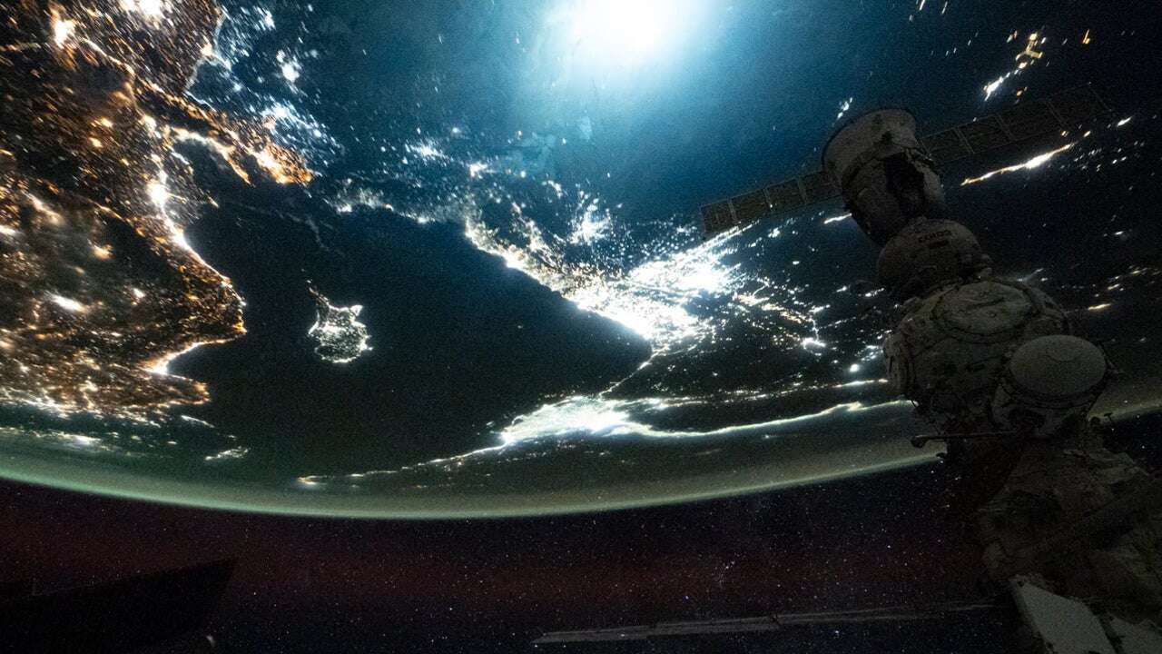 Así se ve un meteorito explotar sobre la Tierra desde la Estación Espacial Internacional