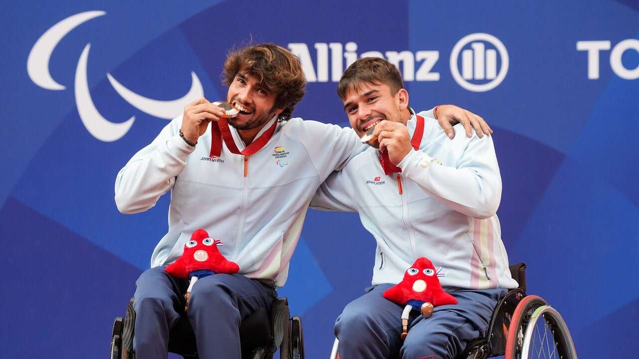 De la Puente y Caverzaschi toman el testigo de Nadal y Alcaraz en Roland Garros