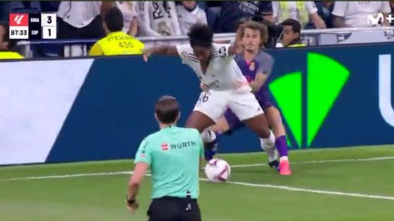 Real Madrid-Espanyol: ¿Penalti a Endrick?: la norma es muy clara