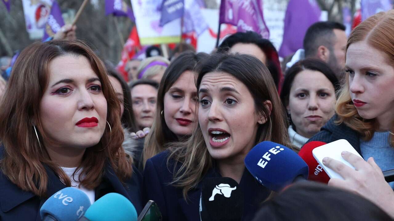 Ana Rosa Quintana cuestiona la credibilidad de Podemos y Sumar: 