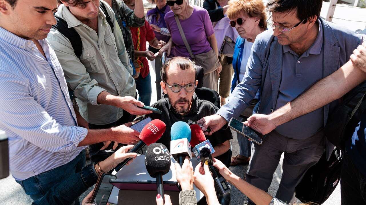 Echenique, al banquillo acusado de un delito de odio por su tuit de los curas acosadores