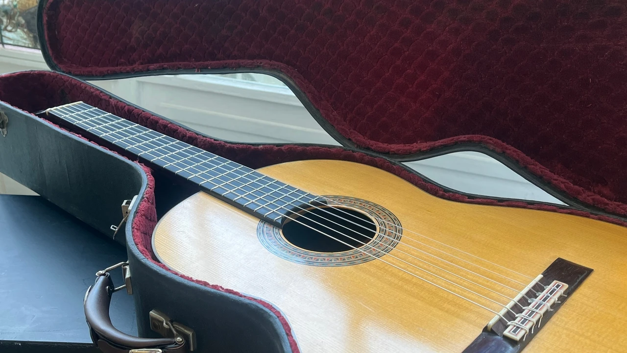 Una guitarra nunca usada del lutier Santos Hernández, a subasta desde 125.000 euros