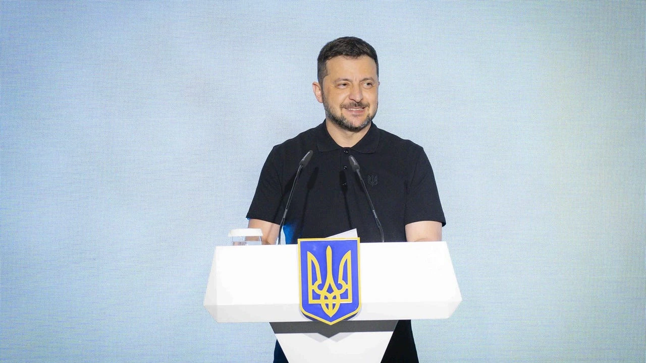Ucrania recibirá 1.300 millones de euros en ayuda militar a través de la Otan según ha anunciado Zelenski