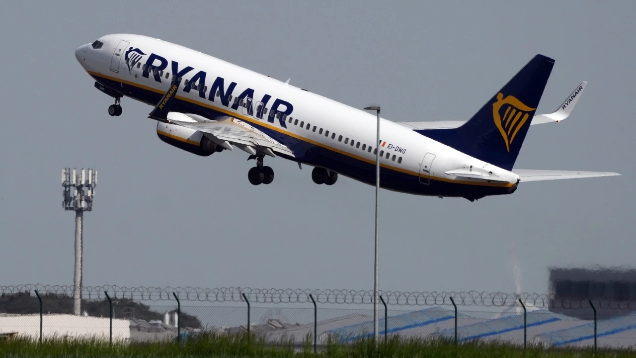 El verdadero motivo por el que los aterrizajes en aerolíneas de bajo coste son más bruscos: no es lo que imaginas