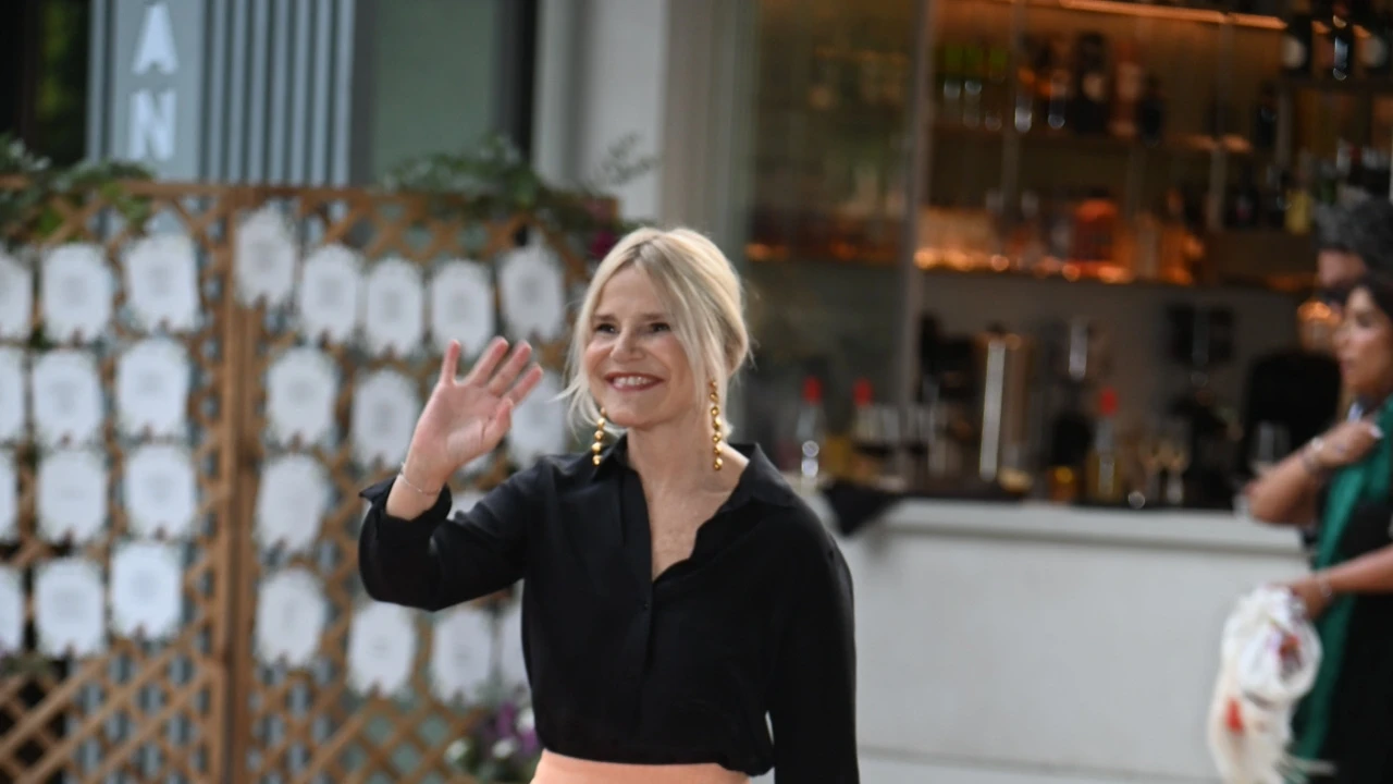 La blusa bohemia perfecta existe, palabra de Eugenia Martínez de Irujo desde sus vacaciones de verano en Cádiz