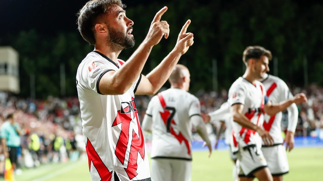 El Barcelona inicia contactos para fichar a un futbolista del Rayo Vallecano