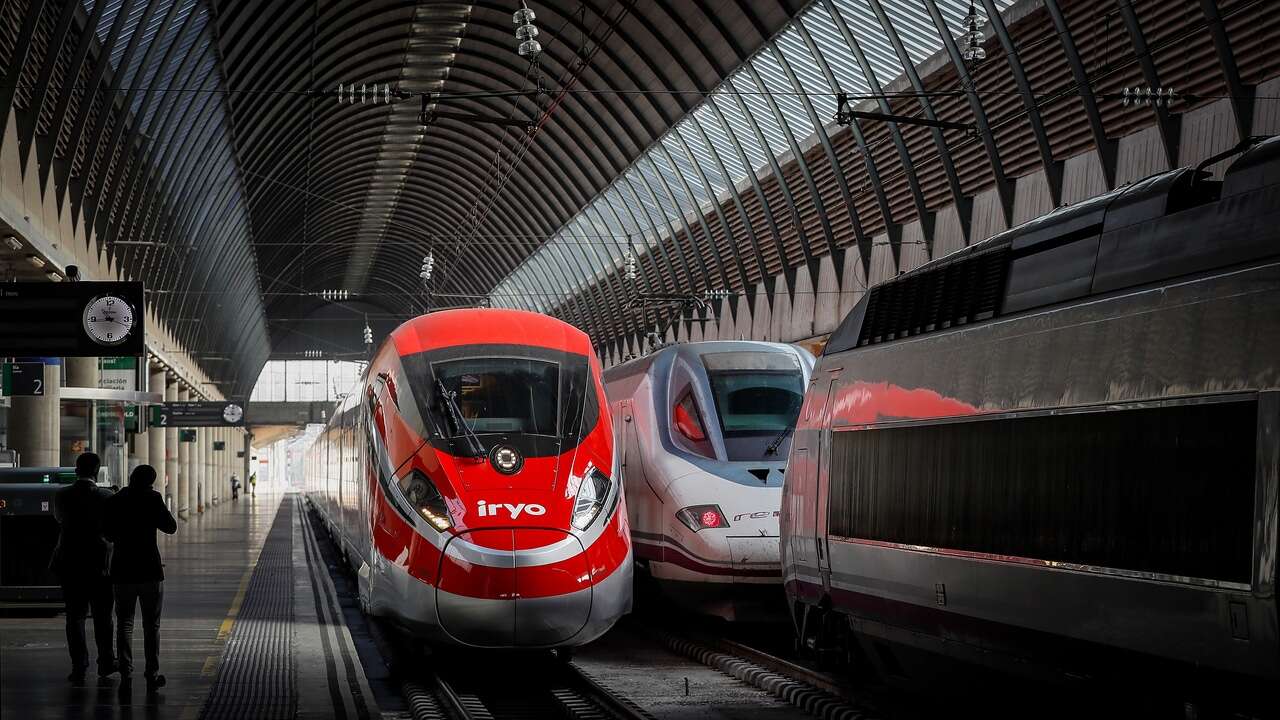 La alta velocidad es una ruina (al menos aún): la guerra de precios lleva a Renfe, Iryo y Ouigo a sumar pérdidas conjuntas de 187 millones de euros