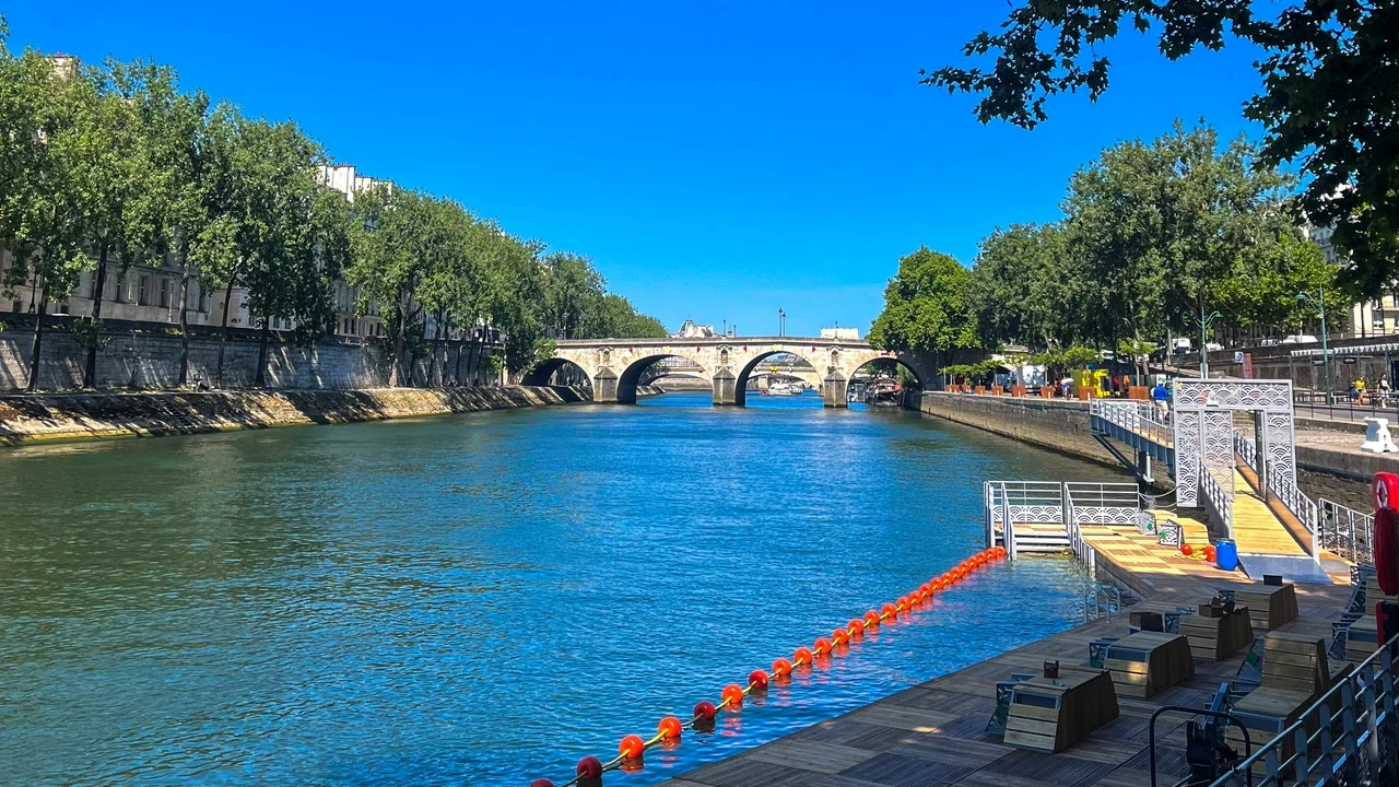 Si viajas a París ya te puedes bañar en el Sena por primera vez desde 1923