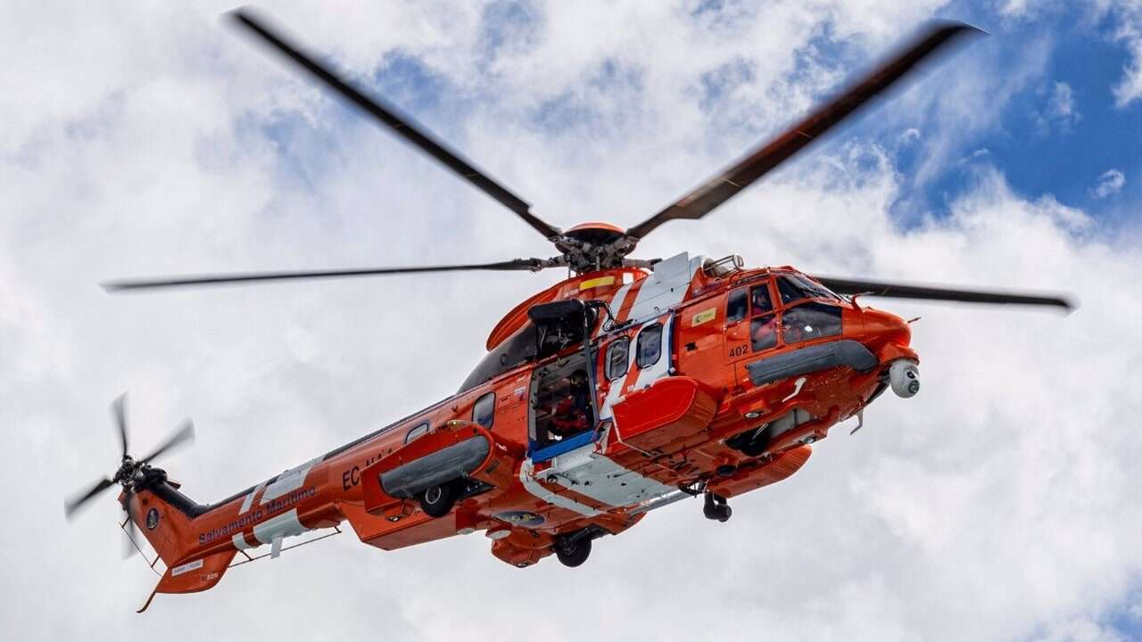 Localizado el cuerpo sin vida del marinero que cayó de su embarcación en Bueu (Pontevedra)