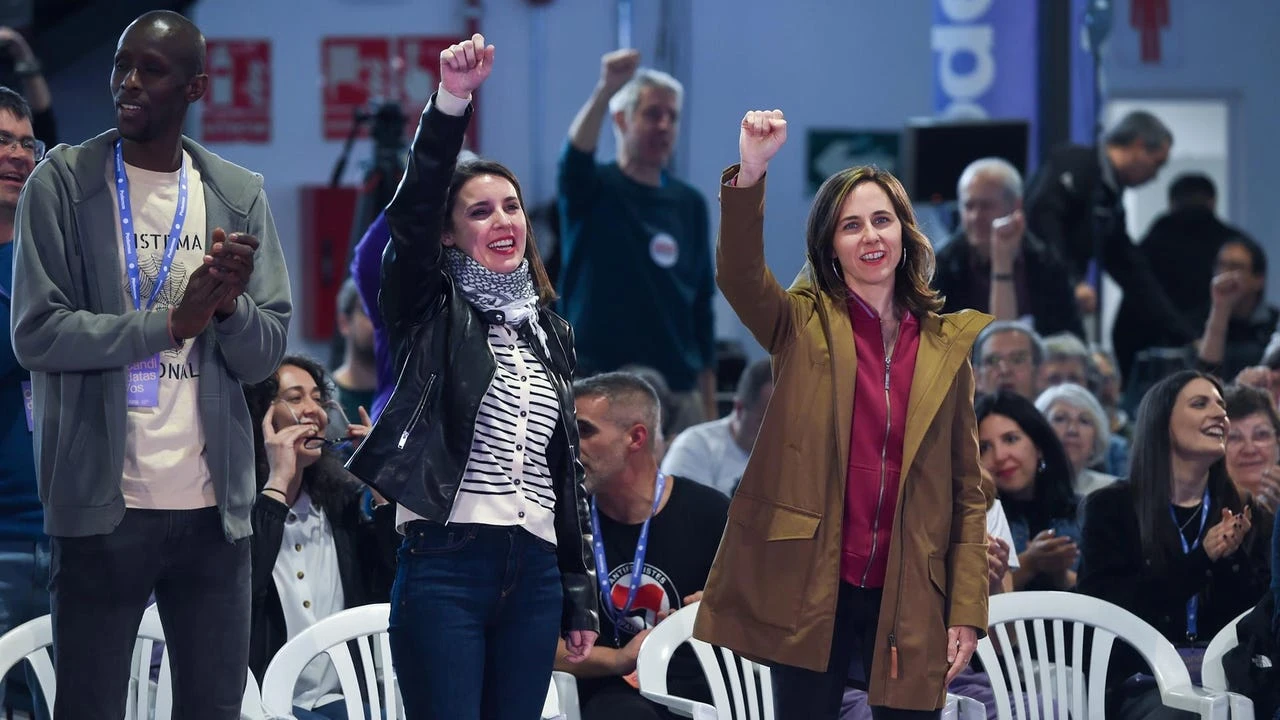 Podemos carga contra la izquierda 