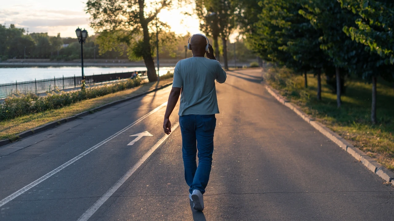 Ordenar la casa, pasear o incluso dormir más tras sufrir un fuerte dolor en el pecho basta para reducir el riesgo de infarto