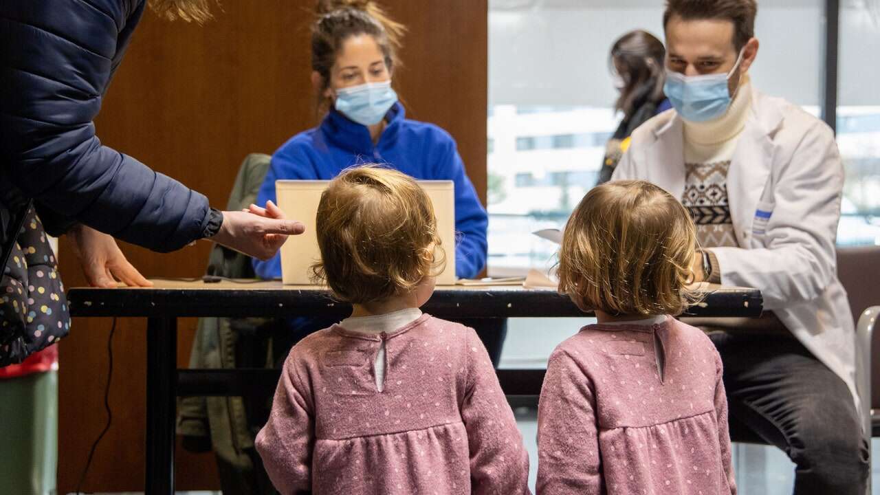 ¿Deben vacunarse los menores de cinco años de gripe? Los pediatras lo tienen claro