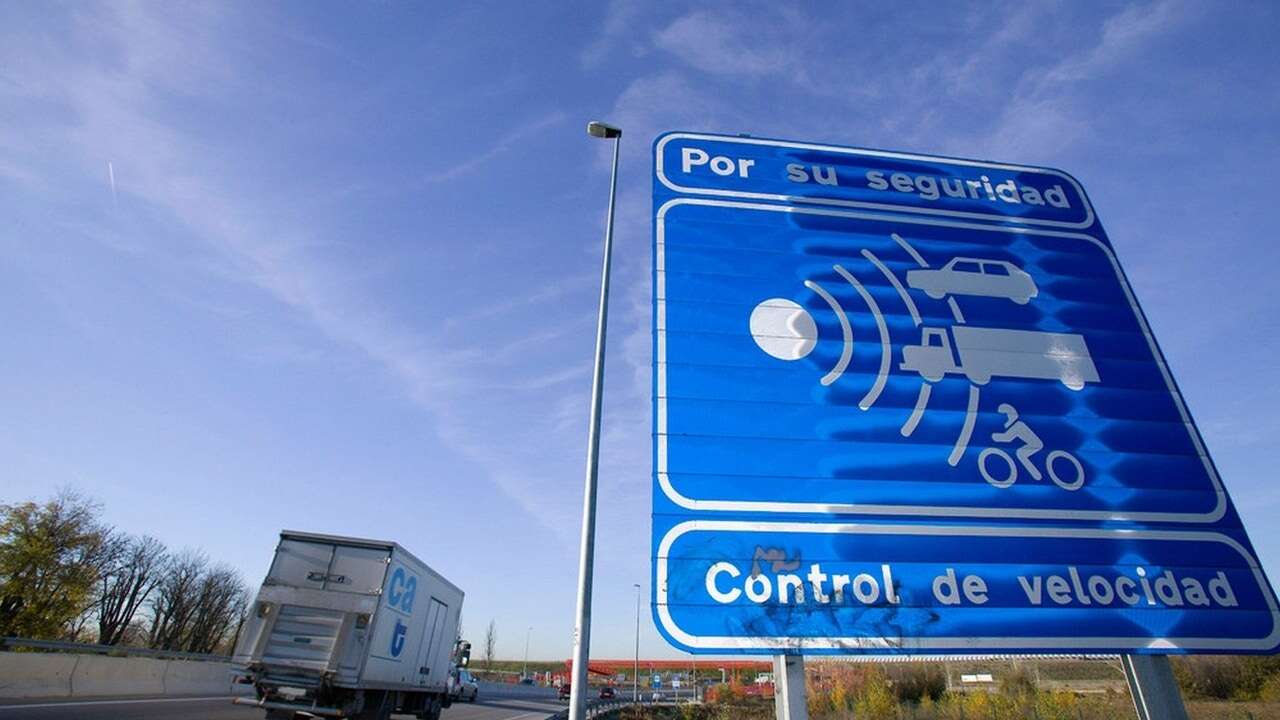 Nuevos radares en autovías y autopistas: saltarán a partir de esta velocidad según la DGT