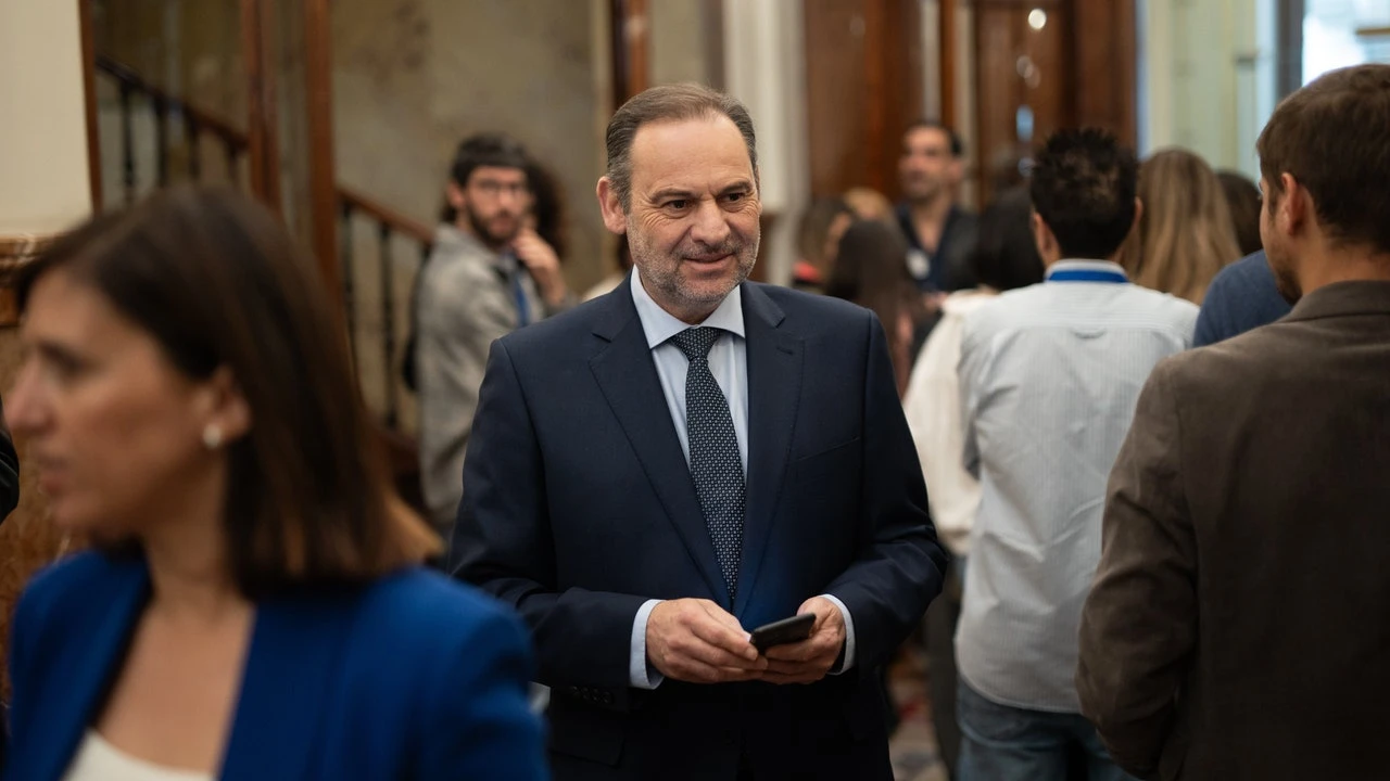 Ábalos descarta denunciar la filtración de los mensajes con Sánchez pero mantendrá su cruzada contra la UCO por su investigación patrimonial