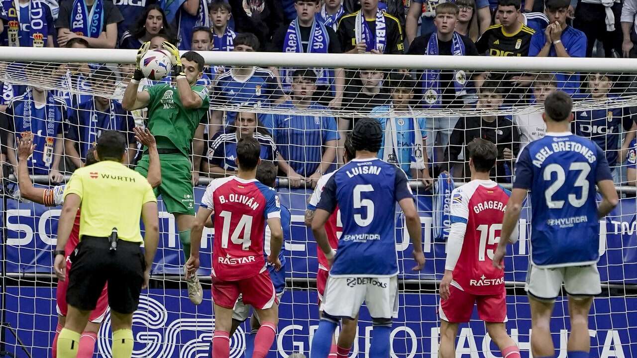 El Oviedo gana al Espanyol (1-0) y da un paso hacia la Liga EA Sports