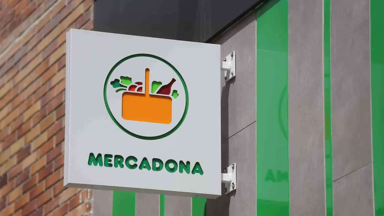 Mercadona deja sin palabras a sus clientes con el nuevo aceite para labios: parece de lujo por menos de 5 euros