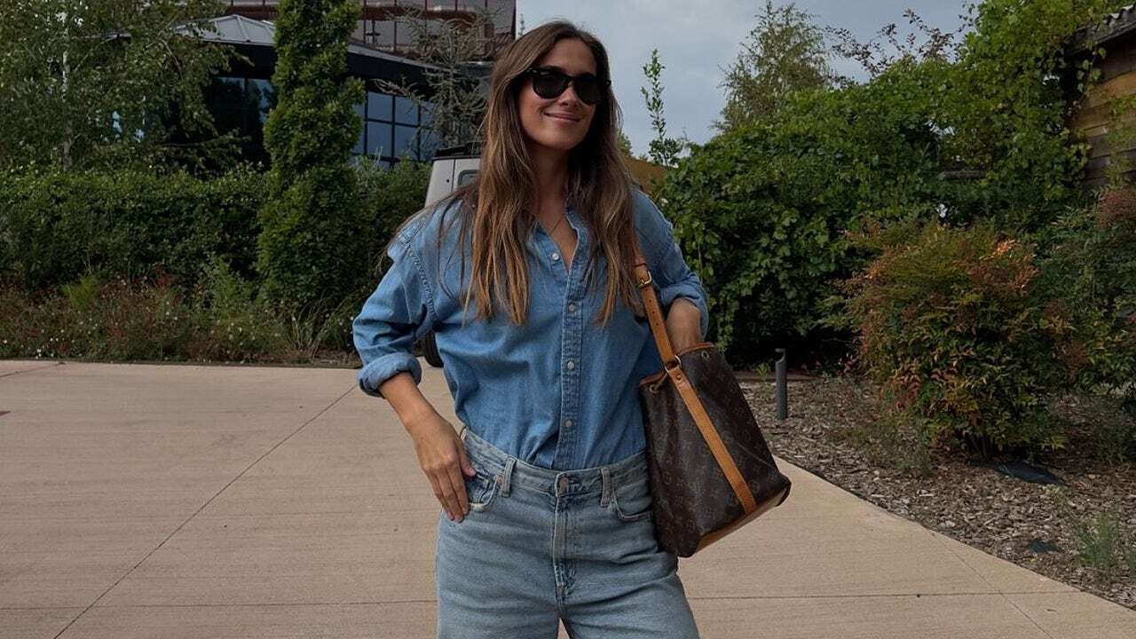 María Pombo se apunta a la tendencia del doble denim más clásica con las bailarinas tendencia del otoño