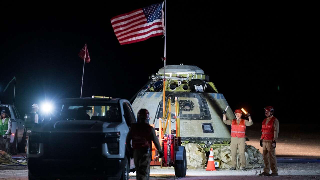 La nave Starliner de Boeing vuelve a la Tierra pero deja a sus astronautas atrapados en el Estación Espacial Internacional