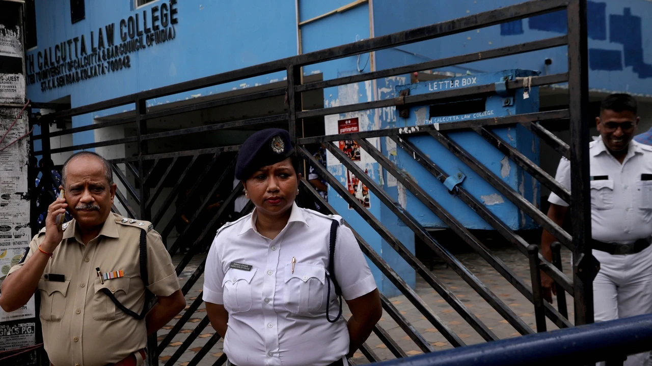 Al menos 4 niños muertos y 17 heridos tras el derrumbe del techo de una escuela en India