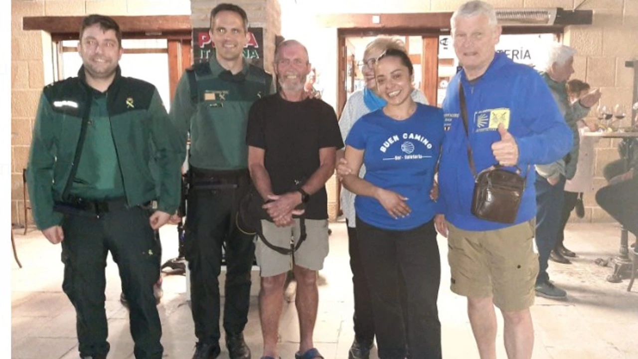 La Guardia Civil recupera la riñonera con dinero y documentos de un peregrino australiano