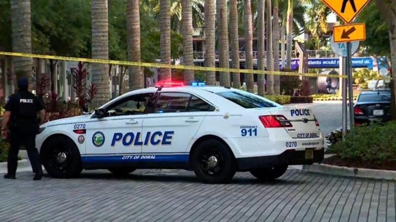 Un niño de 14 años mata a sus padres en Florida y se entrega a la Policía