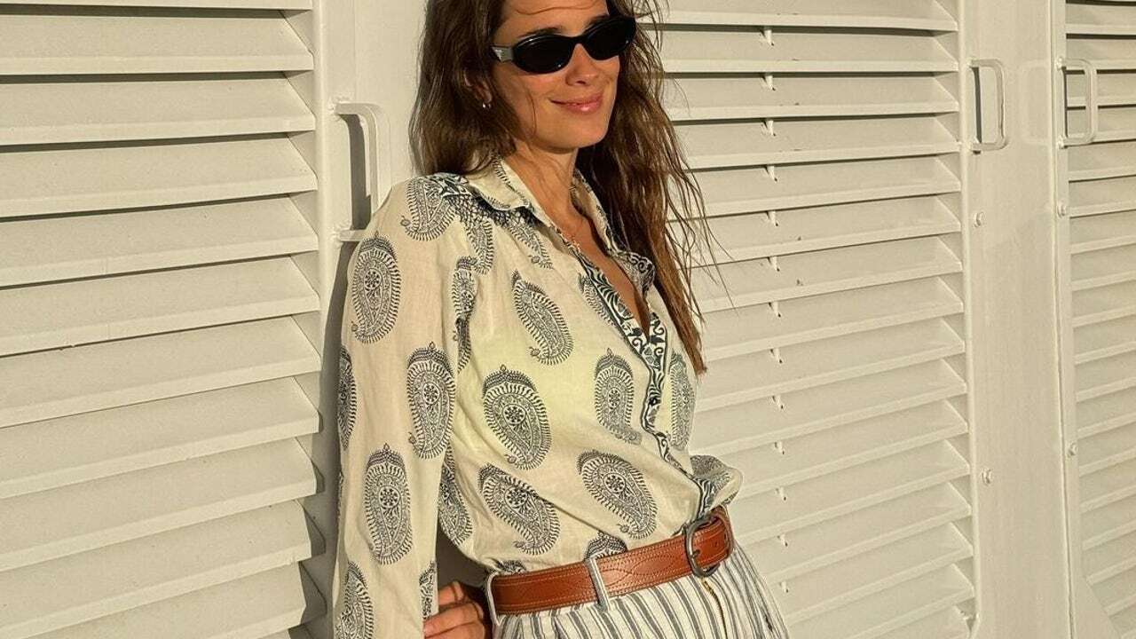 El look de crucero de María Pombo es el más fresquito y elegante para llevar a la oficina en primavera