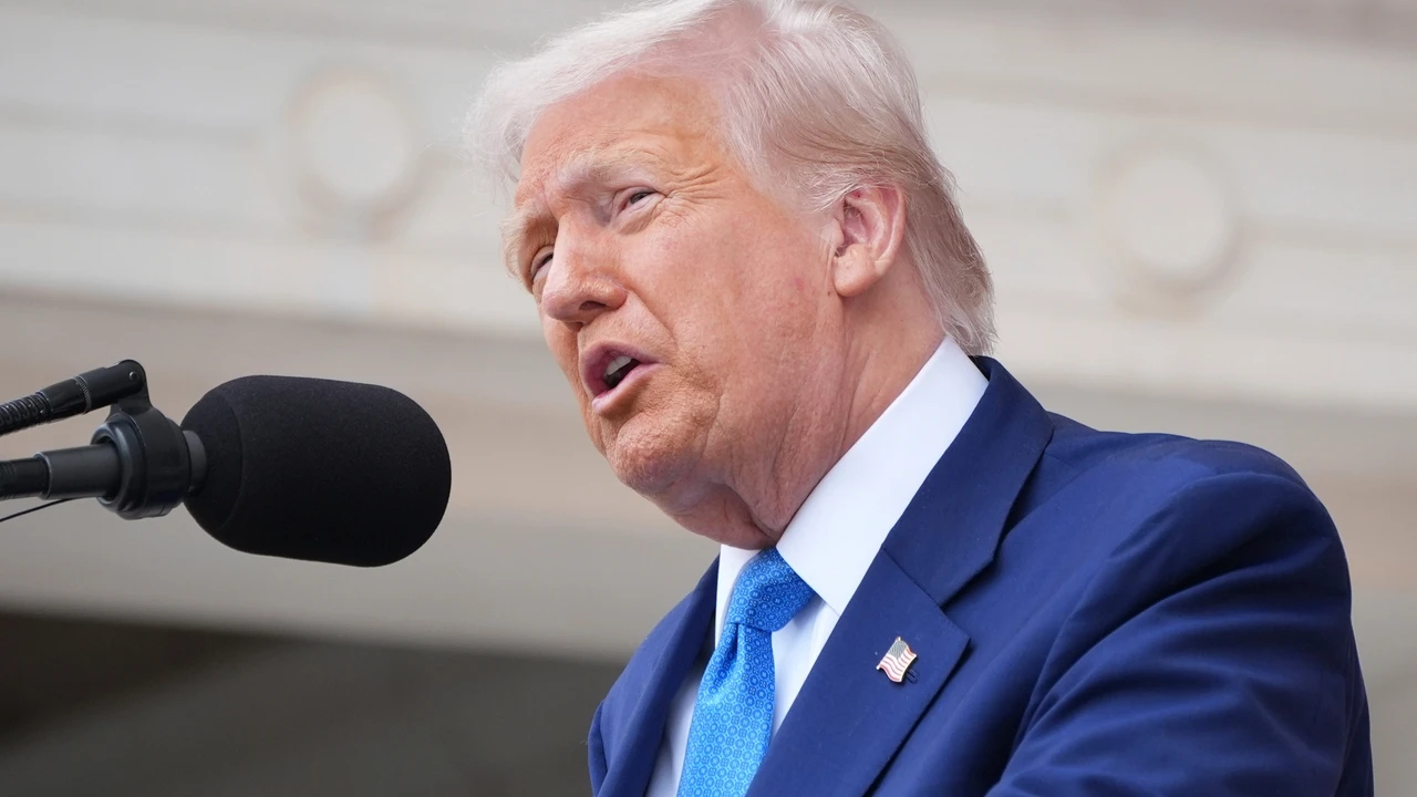 Trump se dispone a cancelar todos los fondos federales destinados a Harvard