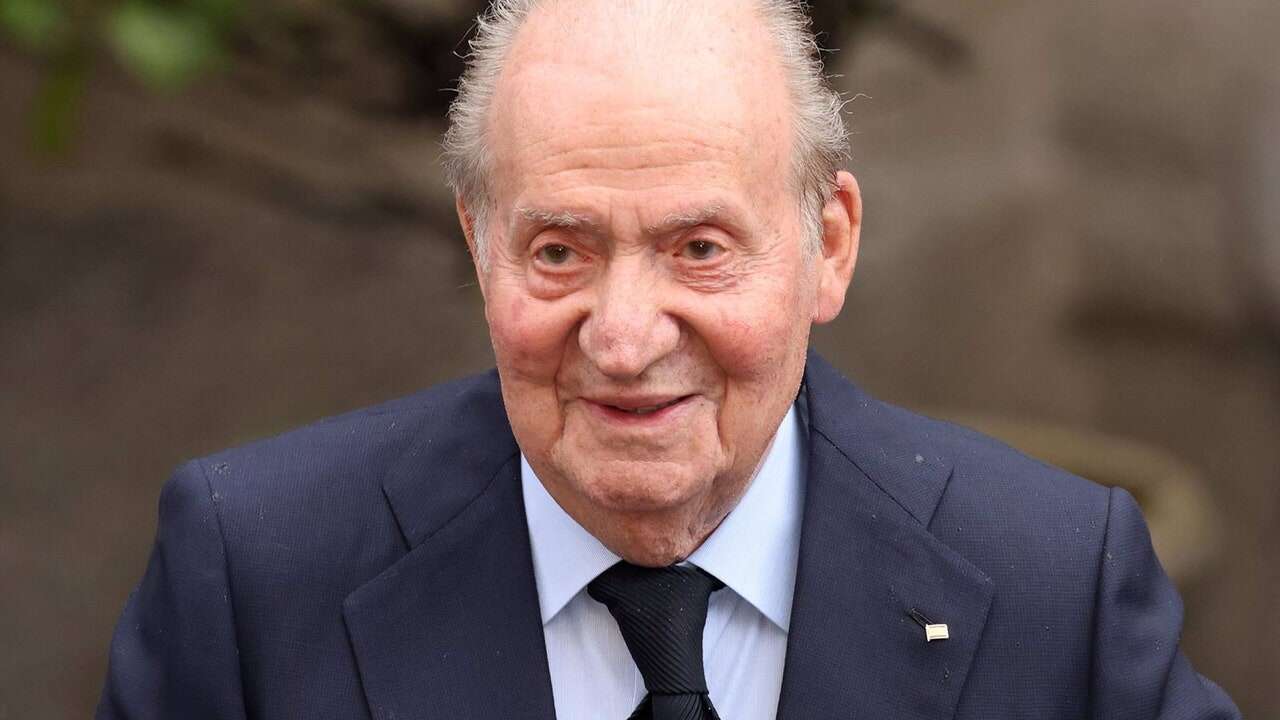 El Rey Juan Carlos I vuelve a Zarzuela para disfrutar de un cálido almuerzo familiar