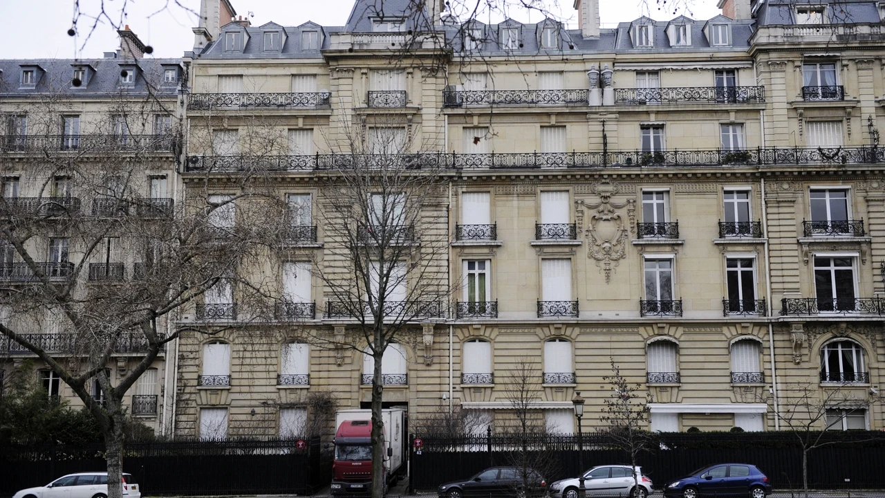 Malabo acusa a Francia de “neocolonial” por querer vender su mansión de lujo en París