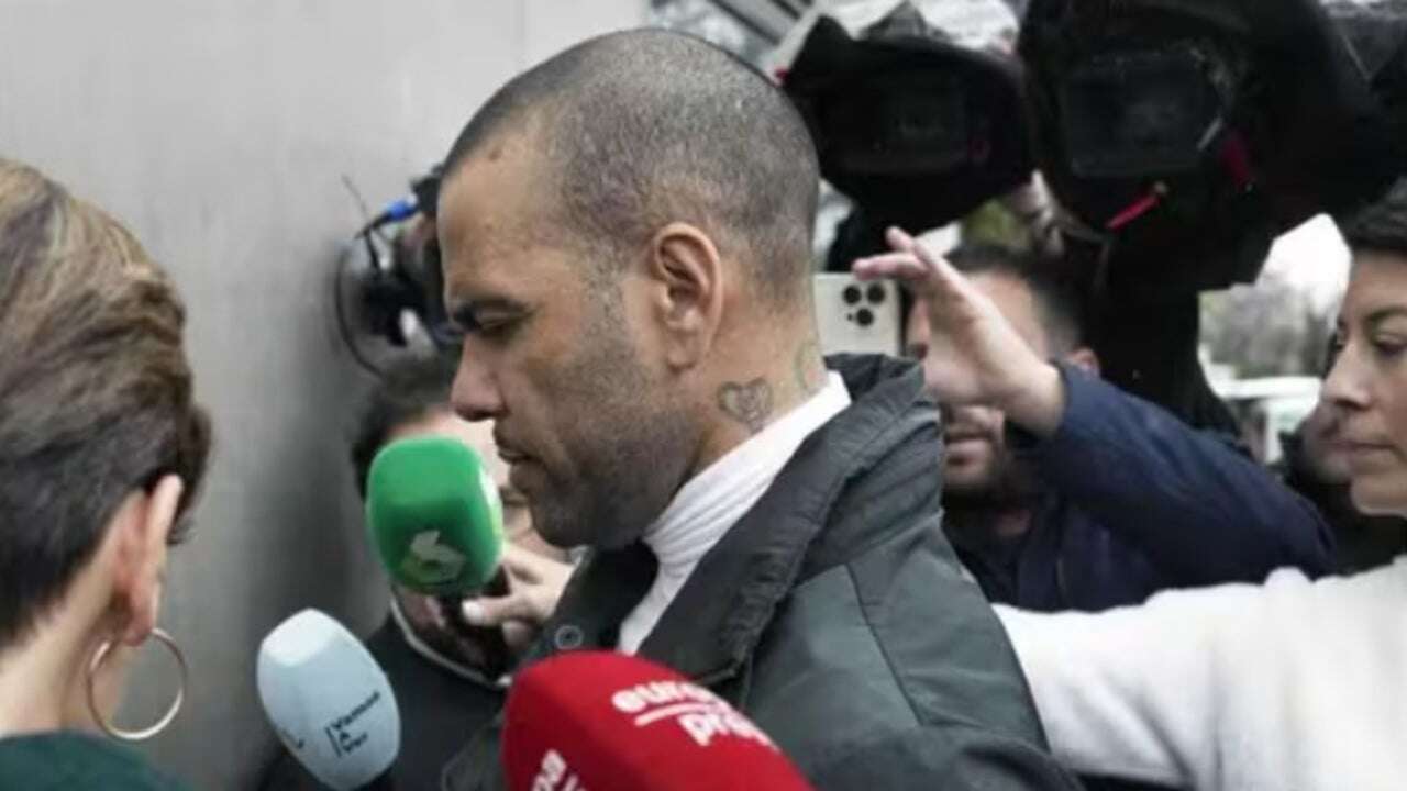 Crucifican a un jugador de LaLiga por su inesperado mensaje junto a Dani Alves: 