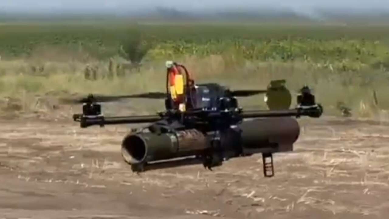 Ucrania desarrolla drones armados con lanzacohetes antitanque RPG-18 Mukha soviéticos