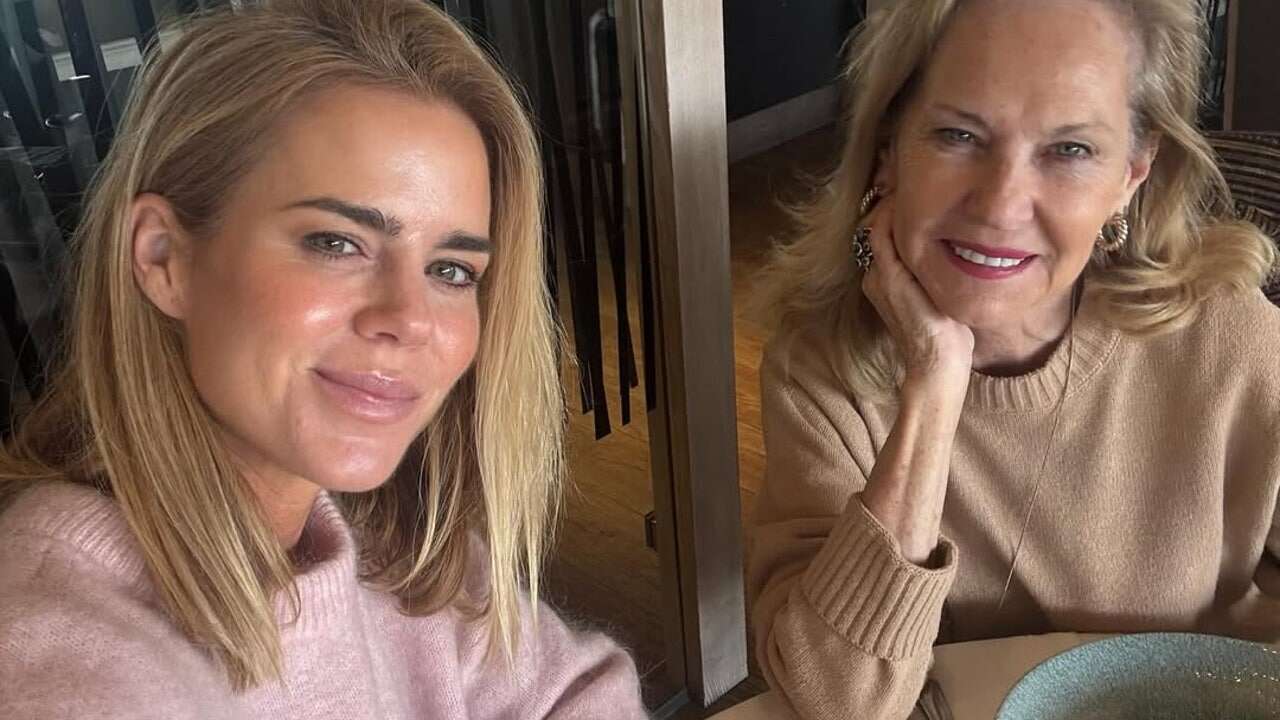 Amelia Bono ha encontrado en H&M el jersey rosa de 'efecto buena cara' al instante para invierno