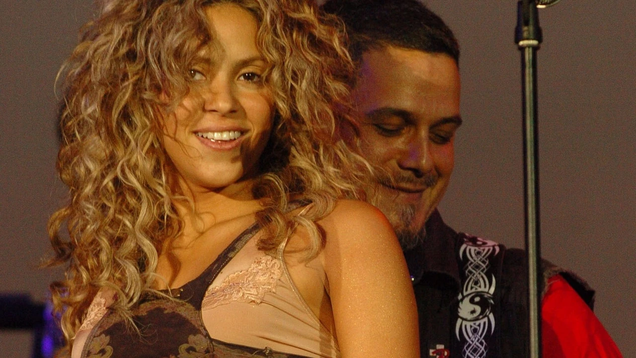 Shakira y Alejandro Sanz, la conexión que hace saltar chispas: Candela, su novia, responde