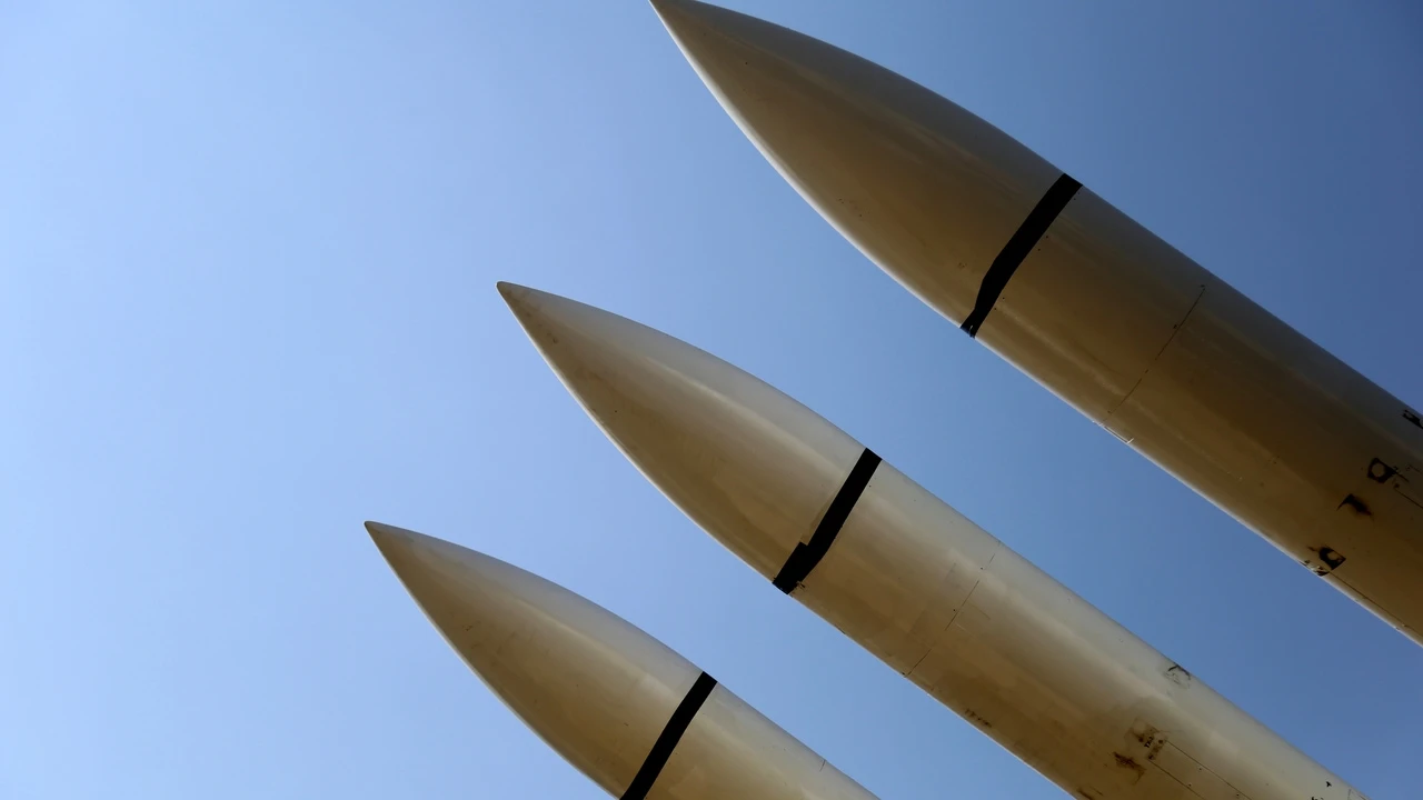 China advierte a EE.UU. que la “cúpula dorada” de Trump podría convertir el espacio en una “zona de guerra”
