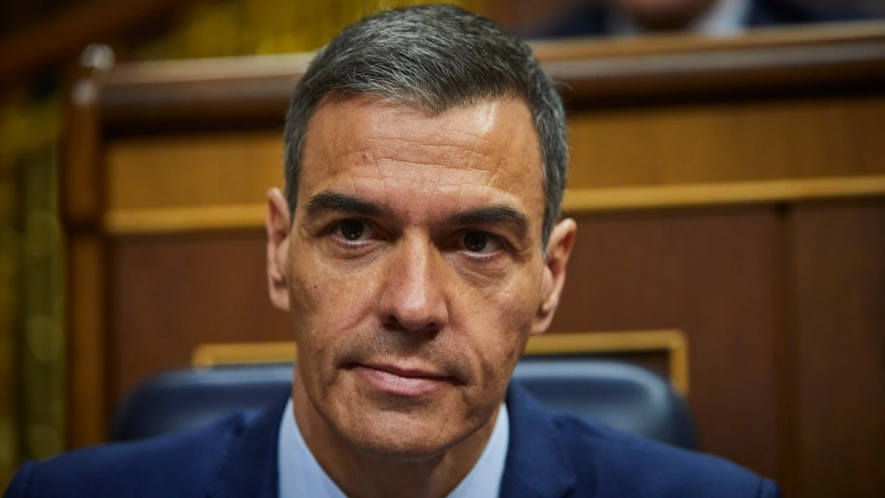 Ministros y dirigentes del PSOE piden a Sánchez “actuar ya”