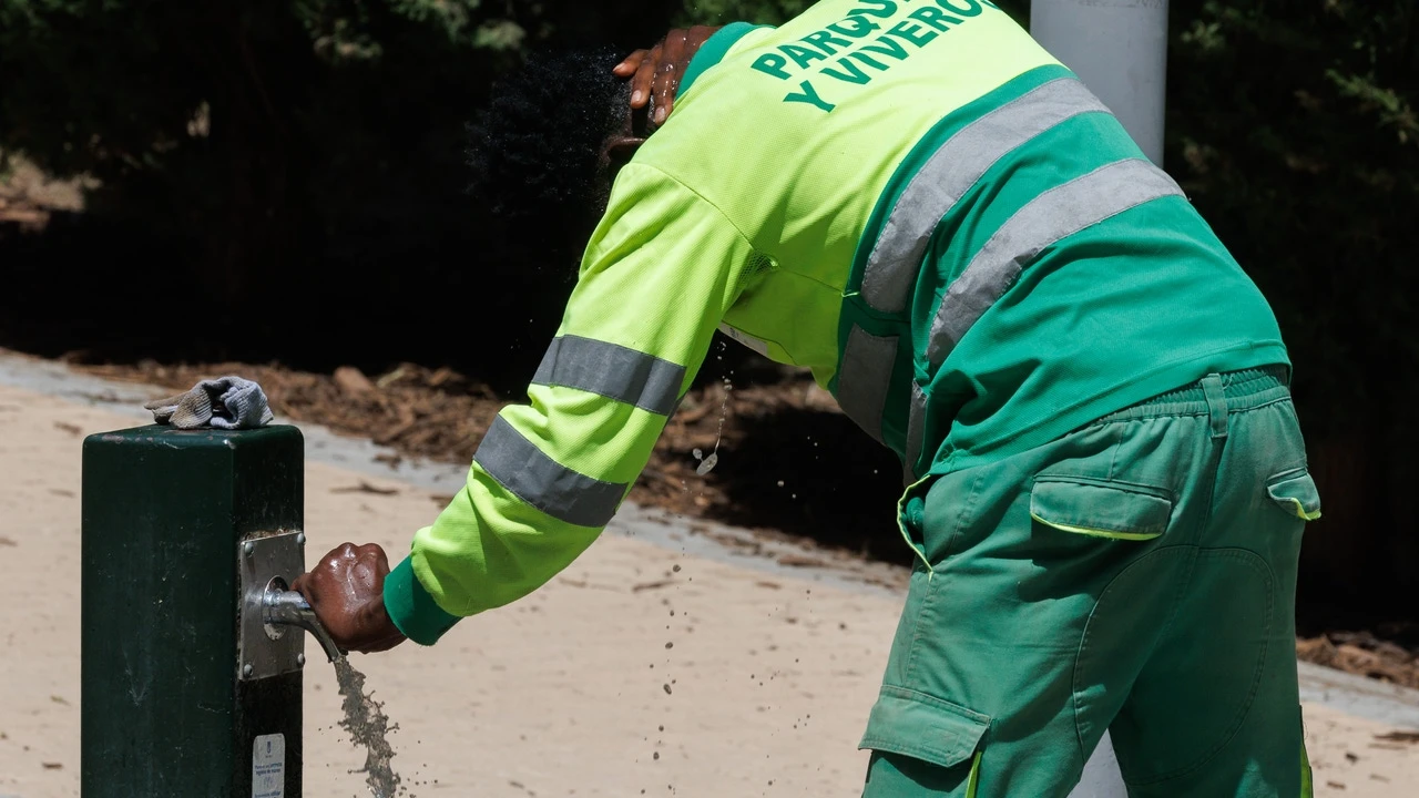 ¿Qué derechos tienen los trabajadores cuando la Aemet activa alertas por calor?