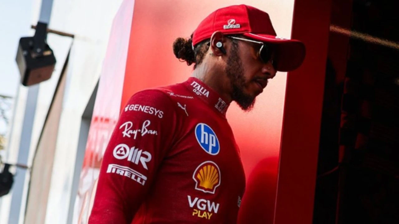 En Ferrari lamentan que Lewis Hamilton no se parezca a Carlos Sainz