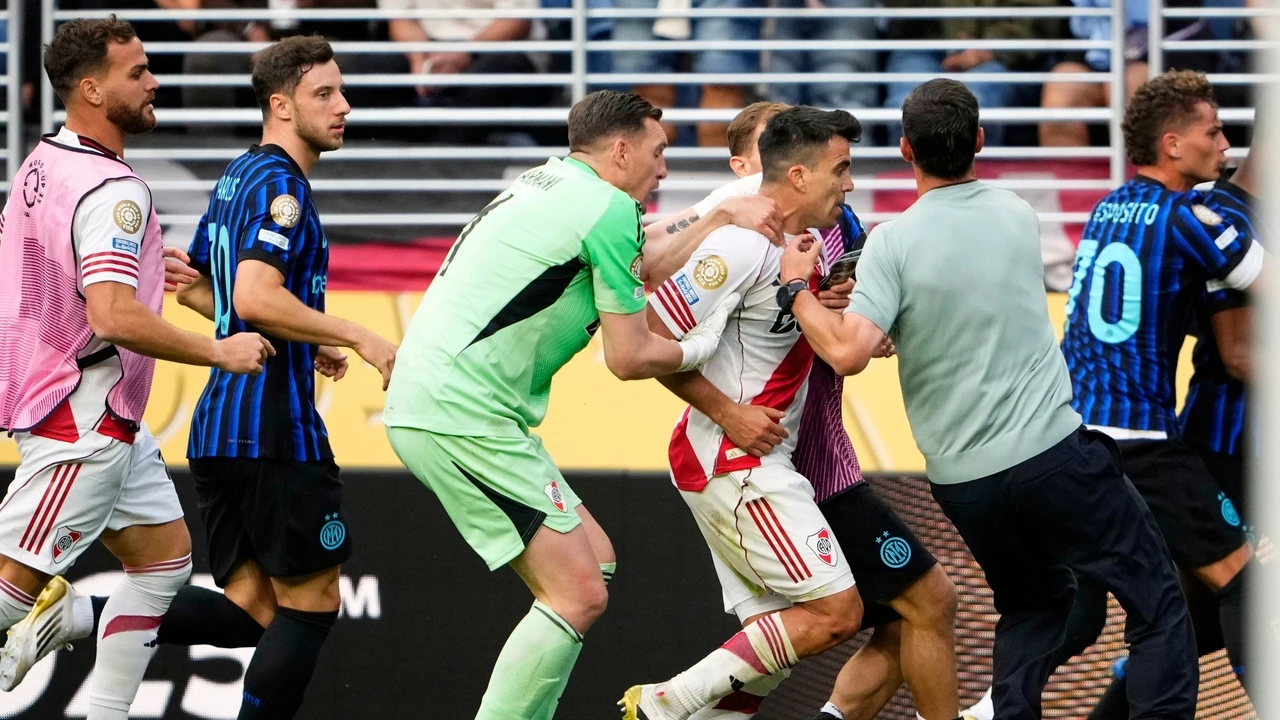 El papelón de Acuña con Dumfries tras la victoria del Inter: el bochornoso final que manchó a River en el Mundial de Clubes